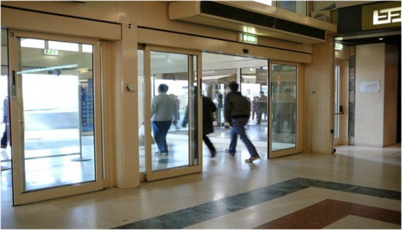 Automatic door image